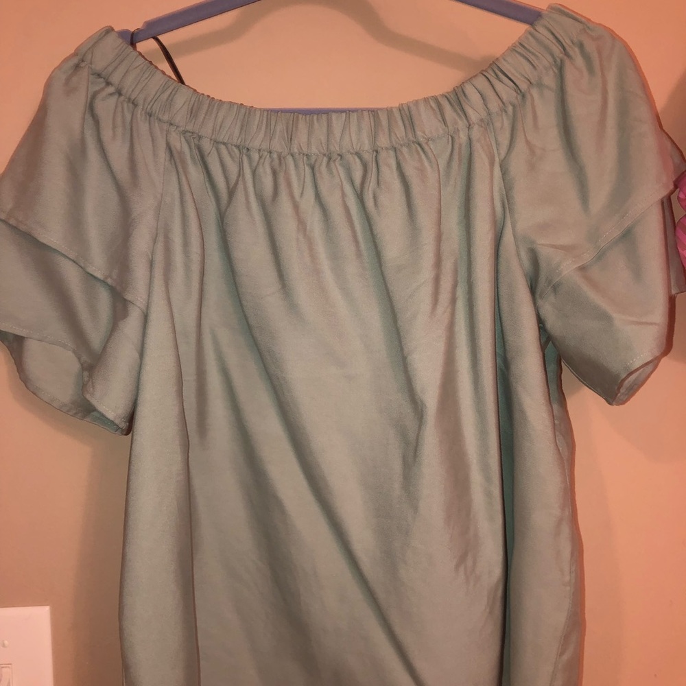 Off the shoulder, forever 21 top.